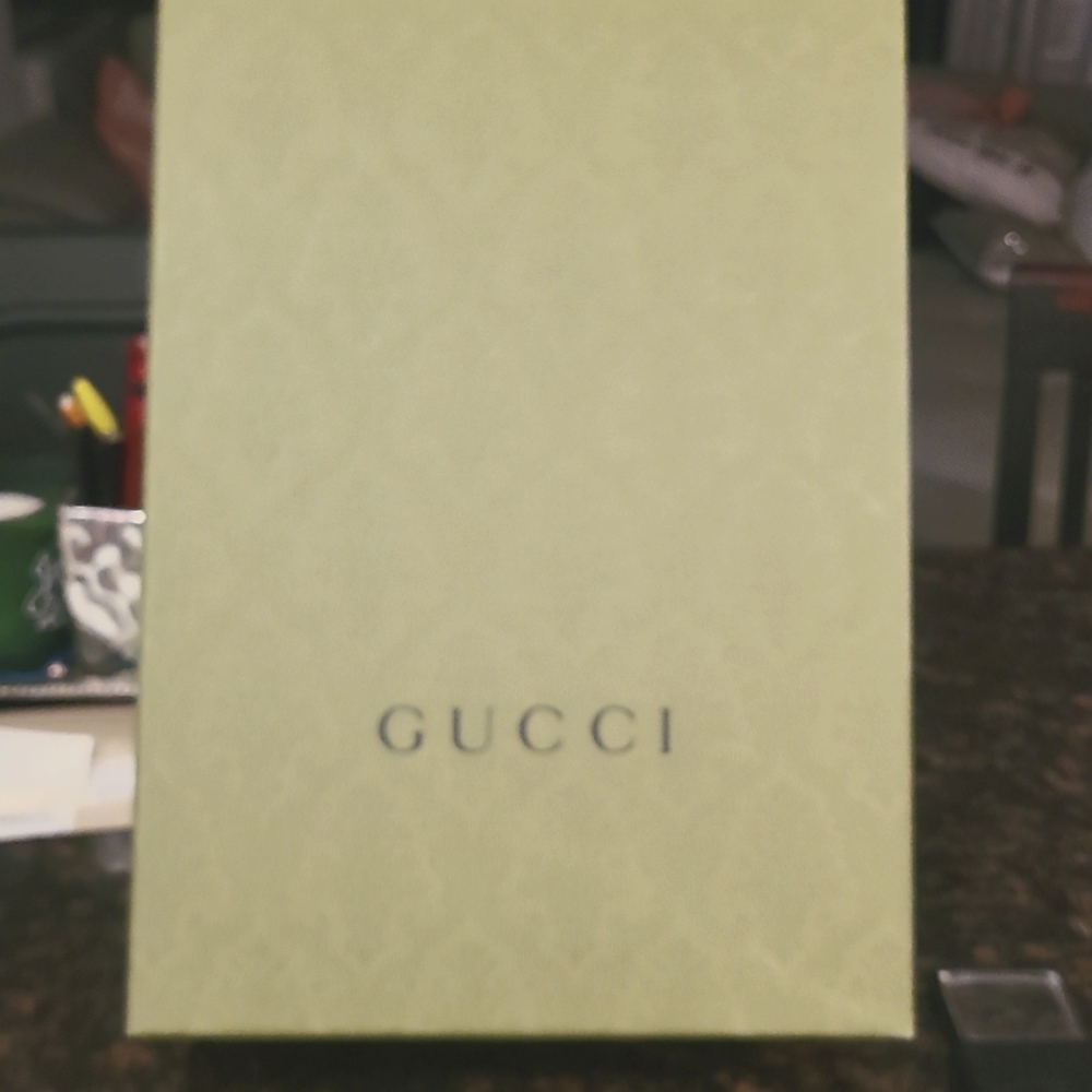 Gucci box